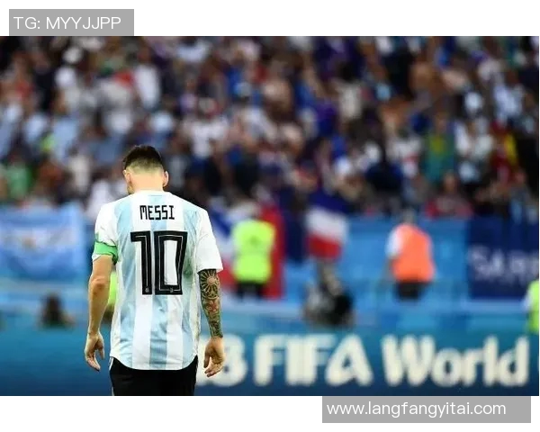 梅西最新评分揭晓分析高光表现与低迷状态的背后原因 梅西最新评分揭晓分析高光表现与低迷状态的背后原因